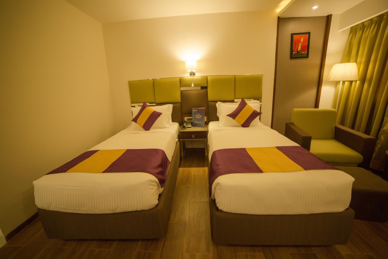 Hotel Ajantha Evergreen Vijayawāda Zewnętrze zdjęcie